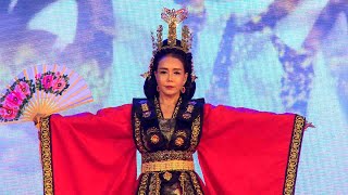 가수 설리향 (SMKCLASS 시니어 모델) 제68회 백제문화제 - 충남 공주 금강신관공원 주무대